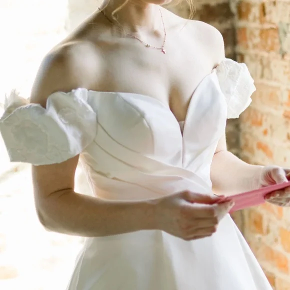 Ball gown wedding dress
(Vow’d wedding dress)
(“The tempting dress”) - Picture 12 of 16